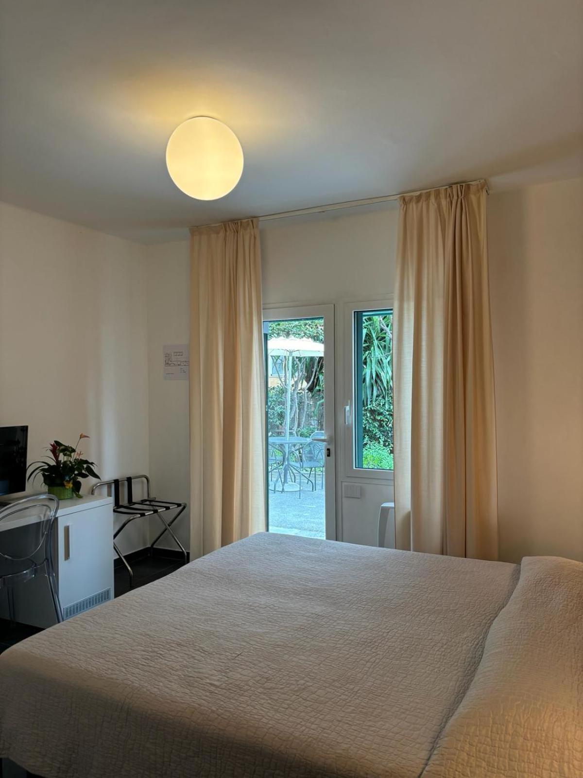 Hotel Delle Rose San Bartolomeo Al Mare Eksteriør billede