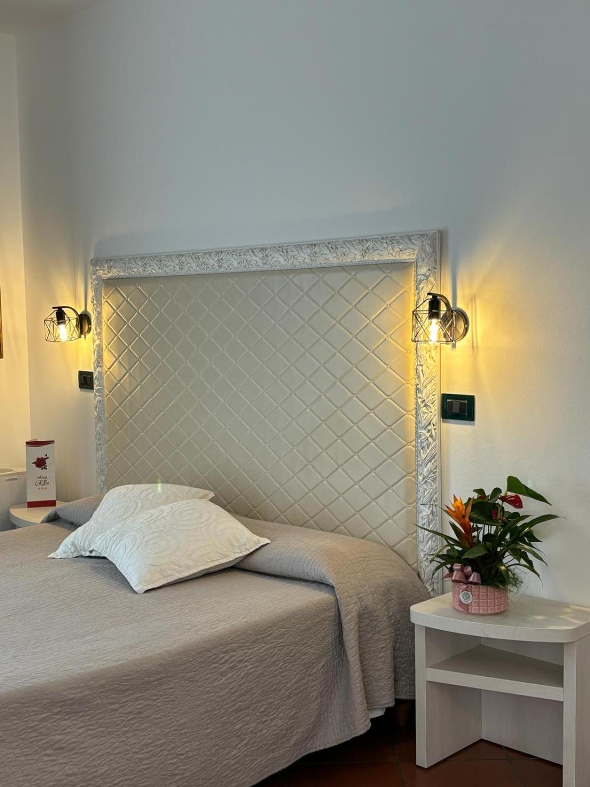 Hotel Delle Rose San Bartolomeo Al Mare Eksteriør billede