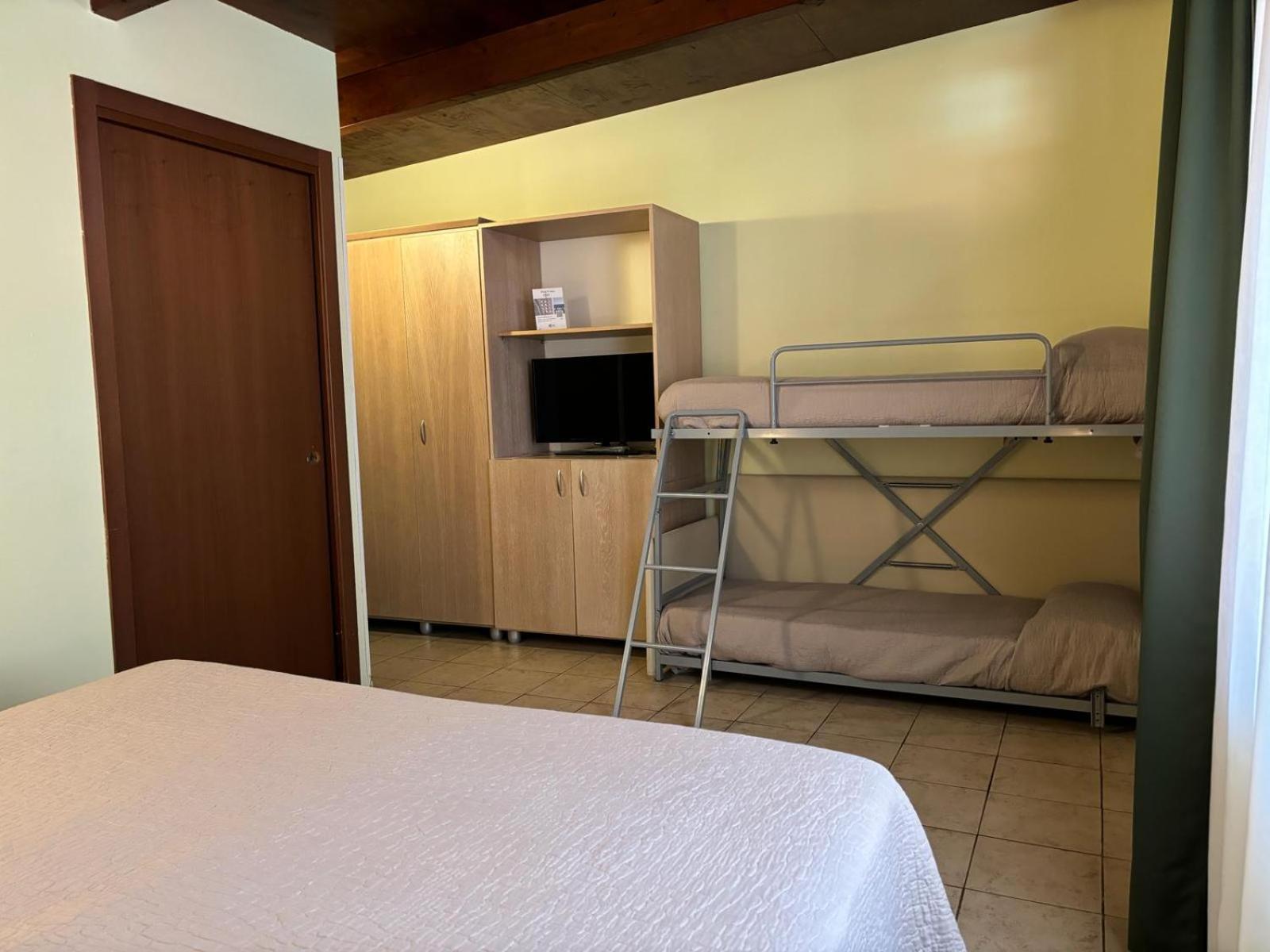 Hotel Delle Rose San Bartolomeo Al Mare Eksteriør billede