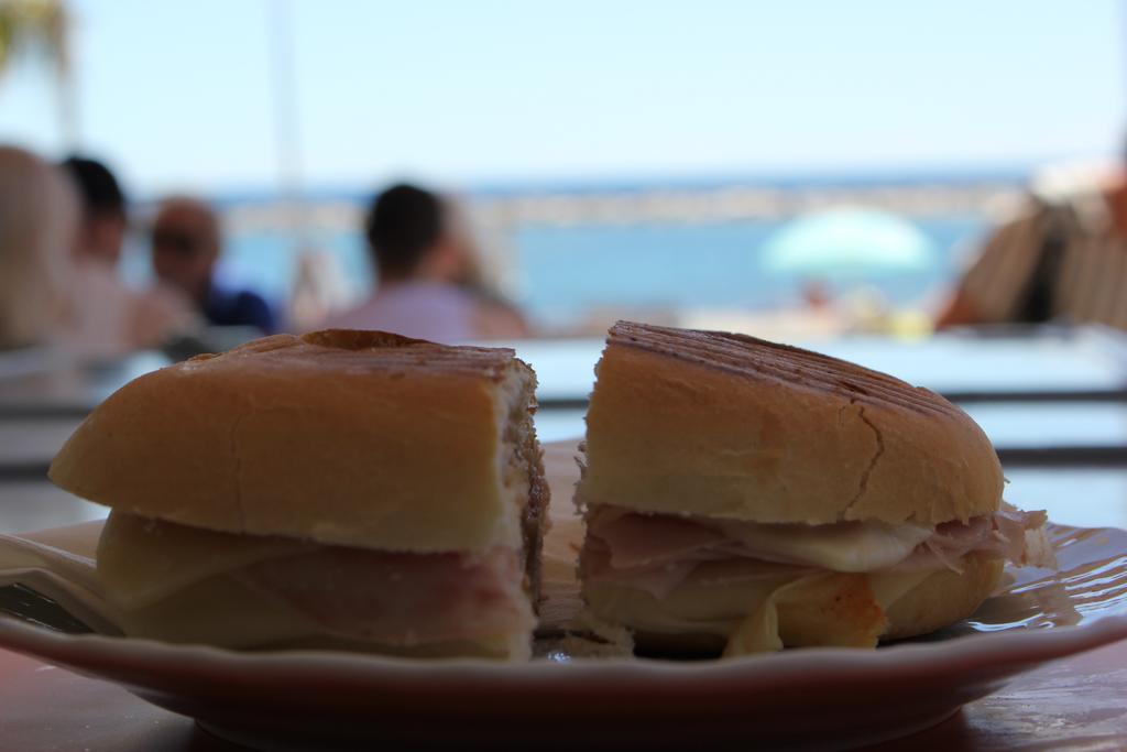 Hotel Delle Rose San Bartolomeo Al Mare Eksteriør billede