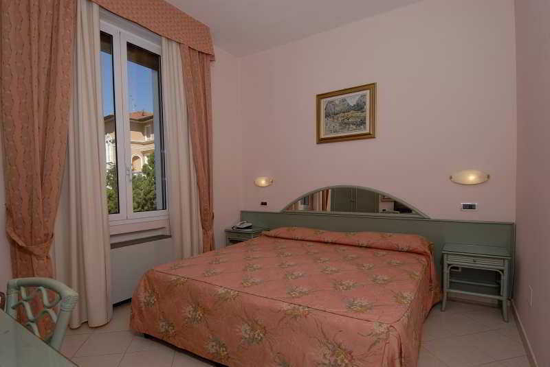 Hotel Delle Rose San Bartolomeo Al Mare Eksteriør billede